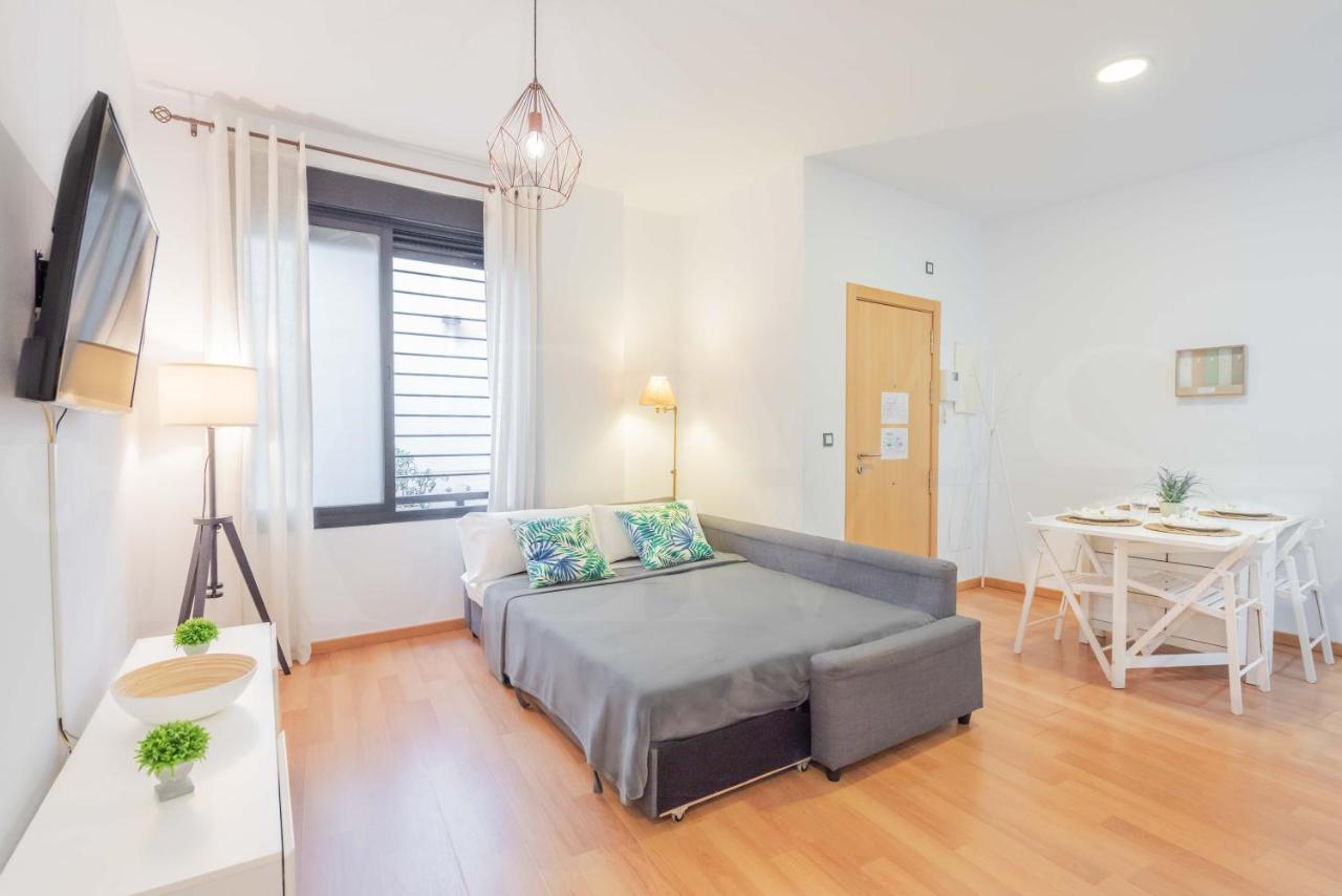 Relaxing Apartment With Community Pool & Parking- Center Málaga Extérieur photo
