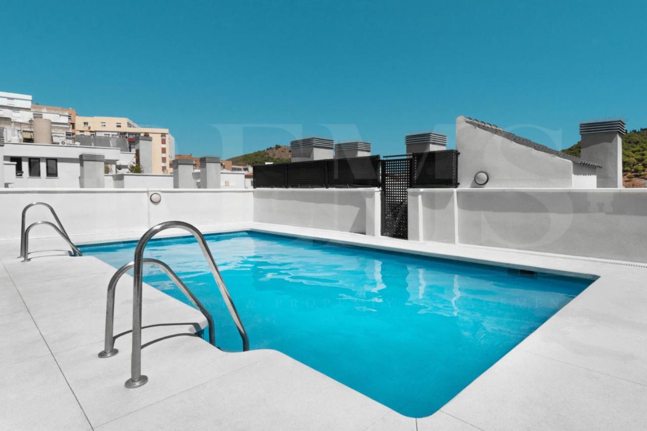 Relaxing Apartment With Community Pool & Parking- Center Málaga Extérieur photo