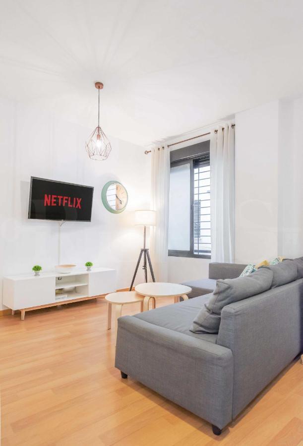 Relaxing Apartment With Community Pool & Parking- Center Málaga Extérieur photo