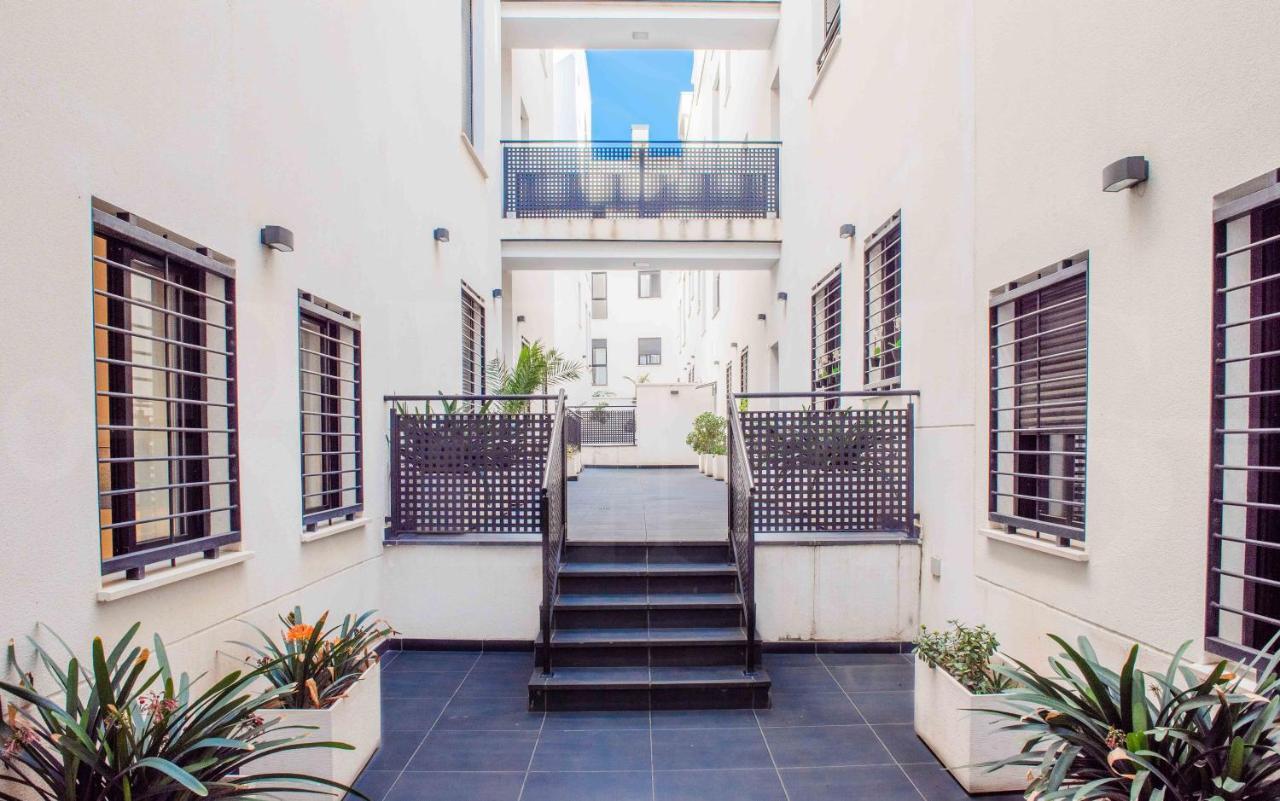 Relaxing Apartment With Community Pool & Parking- Center Málaga Extérieur photo